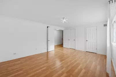 710 Bayside Court, Wheeling, IL 60090 - Photo 15