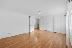 710 Bayside Ct, Wheeling, IL 60090 - Photo 15