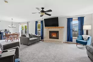 1122 Leo Singer Ln, Zion, IL 60099 - Photo 5