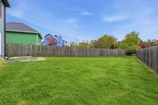 1122 Leo Singer Ln, Zion, IL 60099 - Photo 21