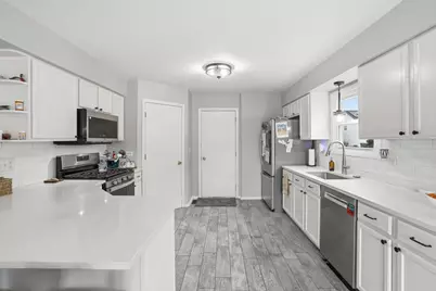 1122 Leo Singer Lane, Zion, IL 60099 - Photo 9