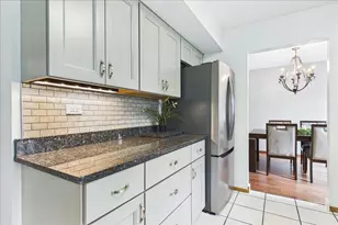 2655 Lindrick Ln, Aurora, IL 60504 - Photo 7