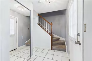 2655 Lindrick Ln, Aurora, IL 60504 - Photo 3
