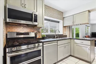 2655 Lindrick Ln, Aurora, IL 60504 - Photo 9
