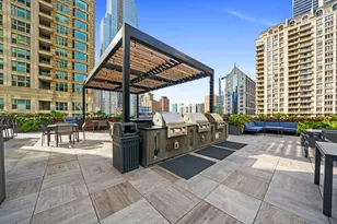 30 E Huron St, Chicago, IL 60611 - Photo 21