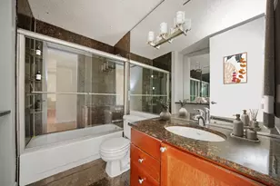 30 E Huron St, Chicago, IL 60611 - Photo 11