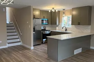11720 S Watkins Ave, Chicago, IL 60643 - Photo 3