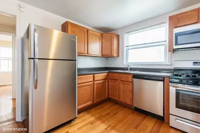 4243 W Nelson Street #1, Chicago, IL 60641 - Photo 3
