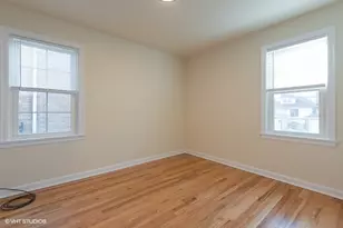 4260 W Nelson St, Chicago, IL 60641 - Photo 9