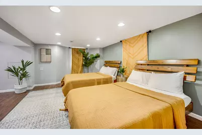 2920 N Gresham Avenue, Chicago, IL 60618 - Photo 31
