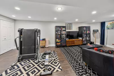 1502 W Edgewater Avenue, Chicago, IL 60660 - Photo 33