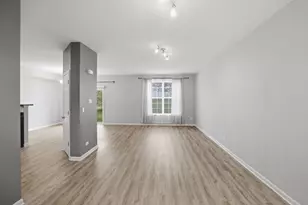 9910 Williams Dr, Huntley, IL 60142 - Photo 5