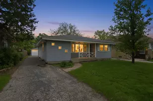 25 S Illinois Ave, Villa Park, IL 60181 - Photo 19