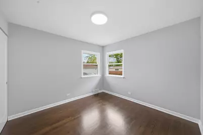 25 S Illinois Avenue, Villa Park, IL 60181 - Photo 11