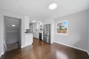 25 S Illinois Ave, Villa Park, IL 60181 - Photo 7