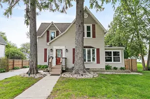 215 Evans Ave, Dekalb, IL 60115 - Photo 1