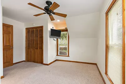 215 Evans Avenue, Dekalb, IL 60115 - Photo 27