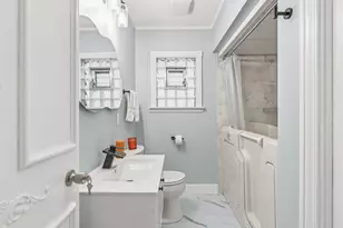 3221 N Opal Ave, Chicago, IL 60634 - Photo 11