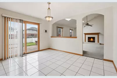 18110 S Sligo Way, Country Club Hills, IL 60478 - Photo 9