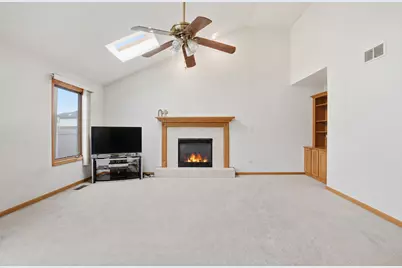 18110 S Sligo Way, Country Club Hills, IL 60478 - Photo 7