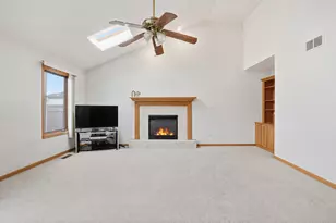 18110 S Sligo Way, Country Club Hills, IL 60478 - Photo 7