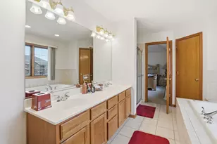 18110 S Sligo Way, Country Club Hills, IL 60478 - Photo 13
