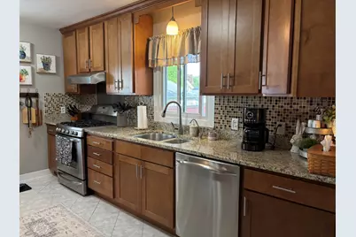 1007 W Bridge Street, Streator, IL 61364 - Photo 17