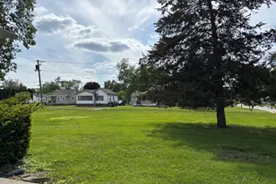 1007 W Bridge St, Streator, IL 61364 - Photo 9