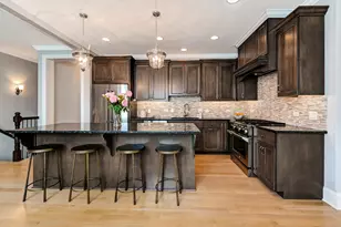 2129 Cottage Ln, Darien, IL 60561 - Photo 11