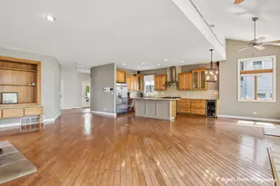 35166 N Lk Shr Rd, Ingleside, IL 60041 - Photo 11