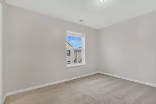 297 Lionel Dr, Grayslake, IL 60030 - Photo 15