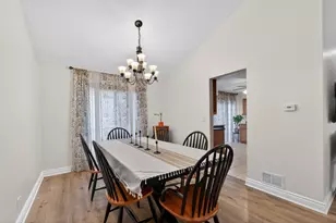 701 Buffalo Cir, Carol Stream, IL 60188 - Photo 7