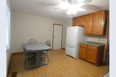 515 Freeman Avenue, Streamwood, IL 60107 - Photo 5
