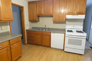 515 Freeman Ave, Streamwood, IL 60107 - Photo 3