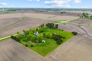 8162 S Perryville Rd, Cherry Valley, IL 61016 - Photo 35
