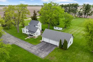 8162 S Perryville Rd, Cherry Valley, IL 61016 - Photo 43