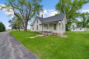 8162 S Perryville Rd, Cherry Valley, IL 61016 - Photo 39