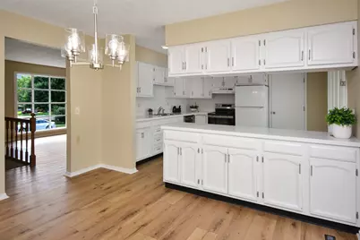 300 Raleigh Court, Normal, IL 61761 - Photo 15