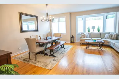 110 N Myrtle Avenue, Elmhurst, IL 60126 - Photo 11