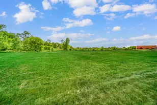 1044 Oakhill Dr, Aurora, IL 60502 - Photo 35