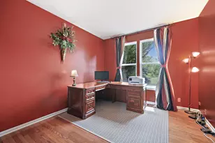 1044 Oakhill Dr, Aurora, IL 60502 - Photo 13