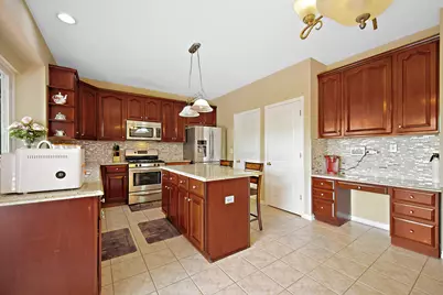1044 Oakhill Drive, Aurora, IL 60502 - Photo 9