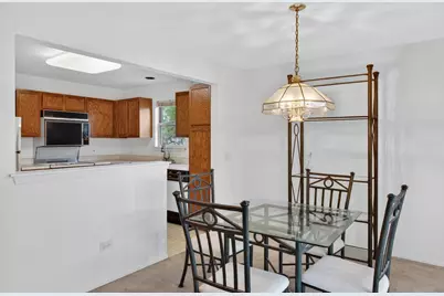 2845 Meadow Lane #V1, Schaumburg, IL 60193 - Photo 7