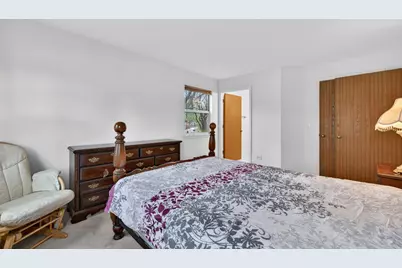 2845 Meadow Lane #V1, Schaumburg, IL 60193 - Photo 13