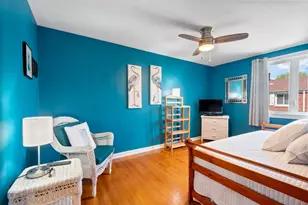 7511 N Bell Ave, Chicago, IL 60645 - Photo 9