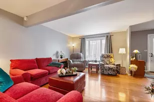 7511 N Bell Ave, Chicago, IL 60645 - Photo 7