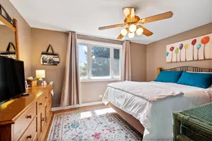 7511 N Bell Ave, Chicago, IL 60645 - Photo 11