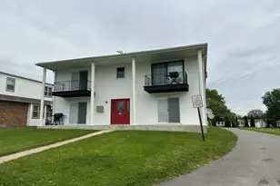 374 Lynn Dr, Manteno, IL 60950 - Photo 1