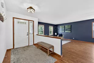 4N598 Campton Crossings Dr, Saint Charles, IL 60175 - Photo 5