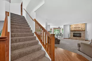 4N598 Campton Crossings Dr, Saint Charles, IL 60175 - Photo 11